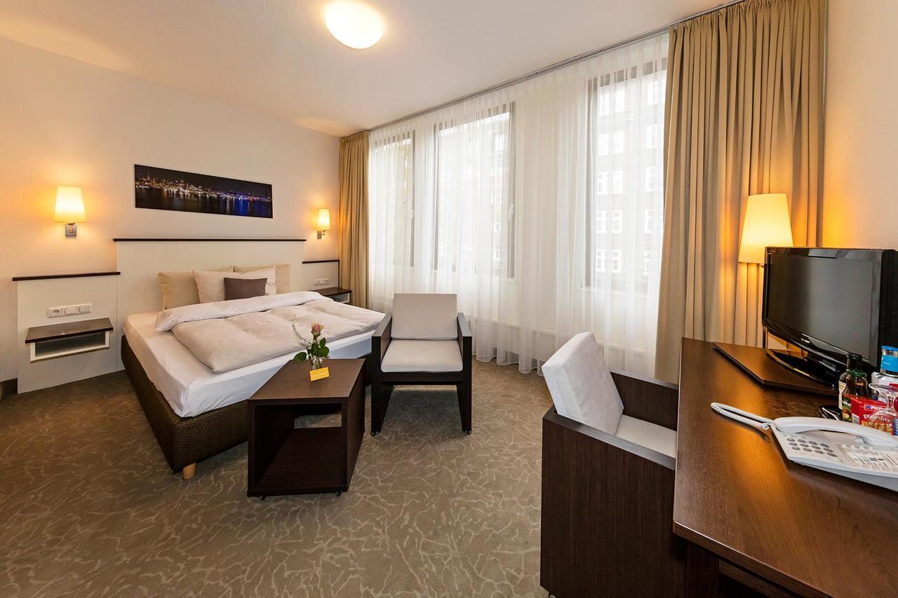 Hotel Cristobal ฮัมบูร์ก ภายนอก รูปภาพ